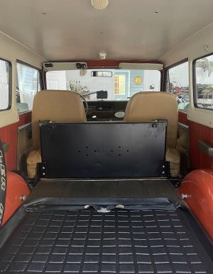 1975 International Scout II interior.jpg